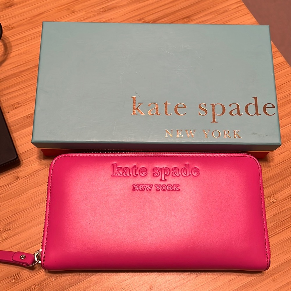 Pink Kate Spade wallet - large